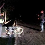 Motociclista y acompañante graves al accidentarse carretera Diriamba, Carazo Accidente en la carretera Diriamba, Carazo