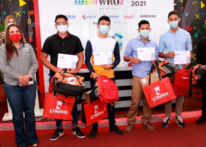 Comtech y Claro Nicaragua premian a ganadores de Olimpiada Nacional de Robótica 2021