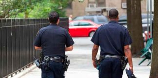 Policías de EE.UU. acusados de encubrir una red de tráfico sexual