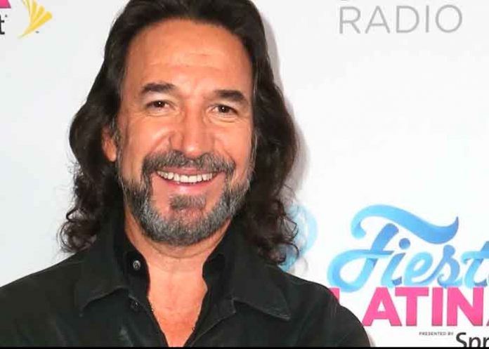 El Buki se hace viral por polémico mensaje navideño ¿qué dijo?