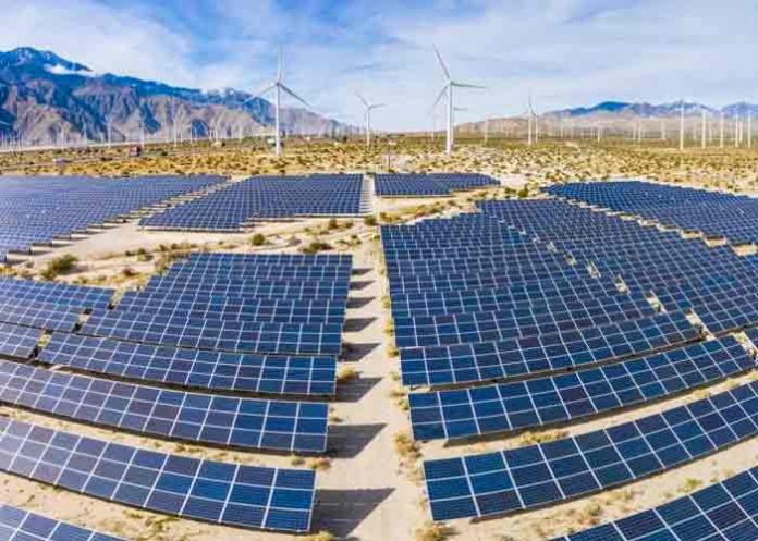 Energías renovables baten récord con un alza del 3% en 2021, según la AIE