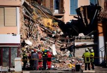 Derrumbe de edificio deja al menos un muerto y 2 desaparecidos en Francia Derrumbe de edificio deja al menos un muerto y 2 desaparecidos en Francia