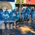 Eliminan criaderos del mosquito en Villa Libertad, Managua Trabajo de fumigación en un barrio de Managua