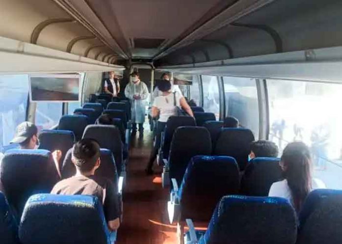 Regresan a Guatemala 10 sobrevivientes del brutal accidente en México