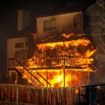 Más de 30 mil personas evacuadas por incontrolable incendio en Colorado, EEUU Viviendas afectadas por masivo incendio en Colorado, EEUU