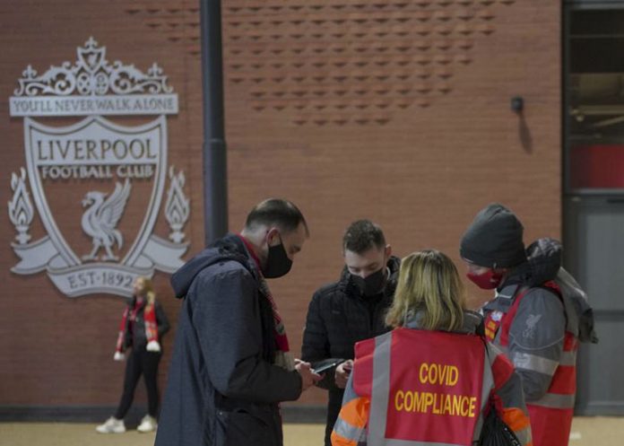 futbol, premier league, covid, inglaterra, leeds,