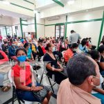 Entrega de créditos a grupos solidarios de Managua