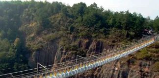 Puente colgante en México se desploma y deja al menos 23 heridos