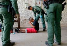 Detienen a más 80 migrantes en Texas retenidos en «casas de seguridad» Detienen a más 80 migrantes en Texas retenidos en casas de seguridad