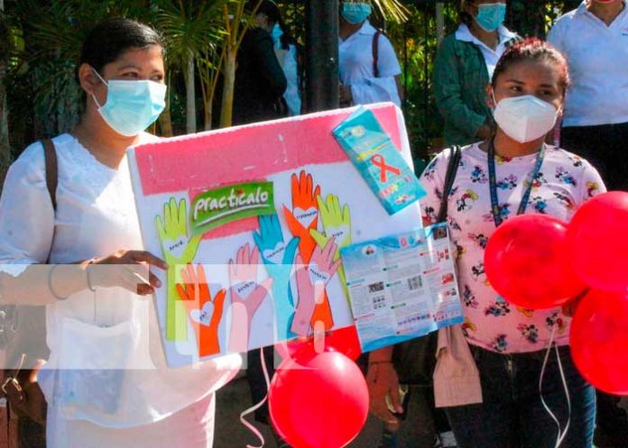Caminata en Ocotal por Día Mundial de Lucha contra el SIDA