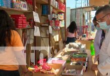 Personal de salud recorre tramos de pólvora del Mercado Mayoreo, Managua Inspección en tramos de pólvora del Mercado Mayoreo, Managua