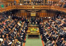 Encuentran cocaína en diversos lavamanos del Parlamento británico Encuentran cocaína en diversos lavamanos del Parlamento británico