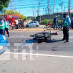 Motociclistas graves al pegar de frente en el sector de Ciudad Sandino Motociclistas graves al pegar de frente en el sector de Ciudad Sandino