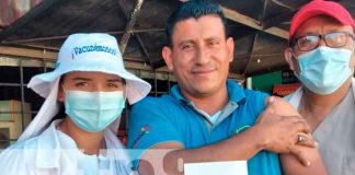 Aplicación de vacuna contra el COVID-19 en Tipitapa