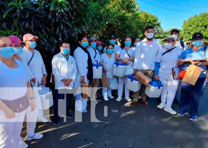 Jornada de vacunación casa a casa en el Distrito II de Managua