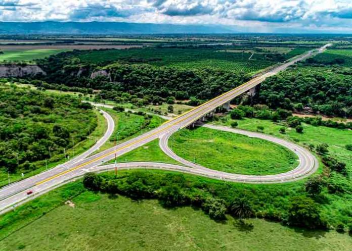 Vía entre Medellín y Bogotá, donde ocurrió un mortal accidente en Colombia