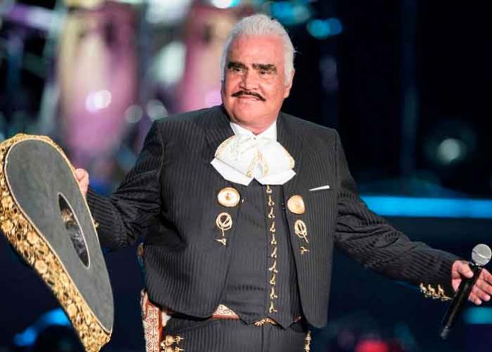 Vicente Fernández regresa a terapia intensiva por problemas respiratorios