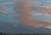 Expulsión de cenizas del Volcán San Cristóbal, en Chinandega
