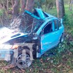 Conductor se estrella contra un árbol en Matiguás Conductor se estrella contra un árbol en Matiguás