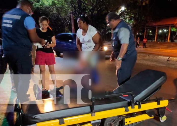 1 Mujer es atropellada por motociclista en Managua