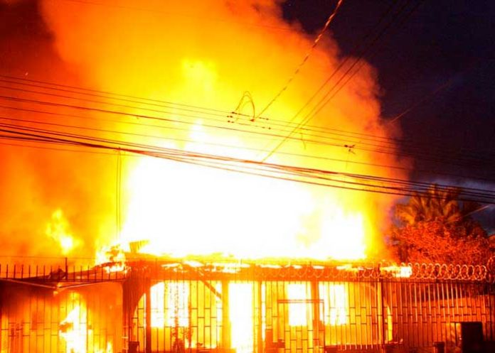 1 Antes de ser desalojado en España inquilino vuela a pedazo donde vivía