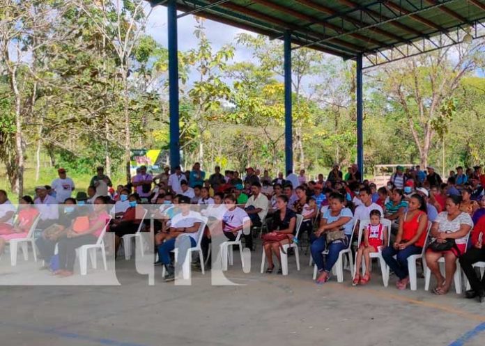 Entregan bonos de plátano y hortalizas a productores de Siuna