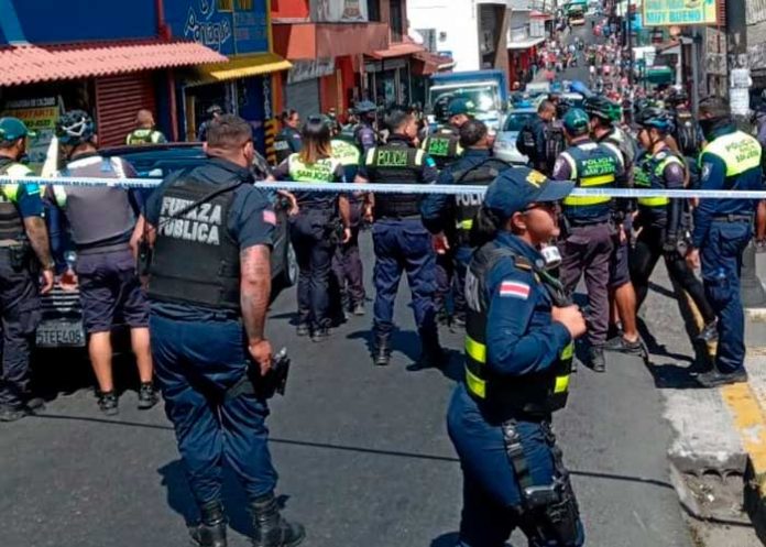 1.2 Balacera a plena luz del día en San José, Costa Rica