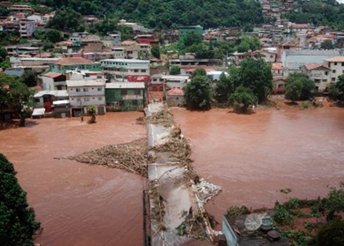 1.3 En Brasil mueren 10 personas en las últimas 24 horas por las lluvias