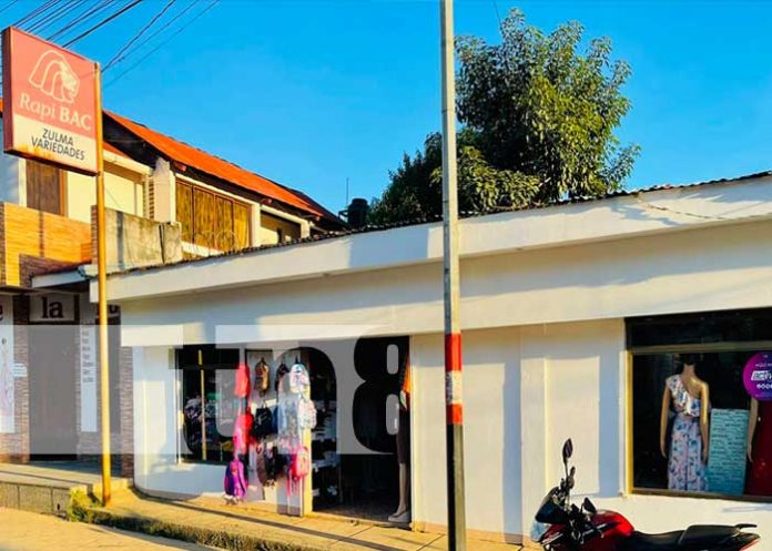 Roban en una miscelánea en Jalapa