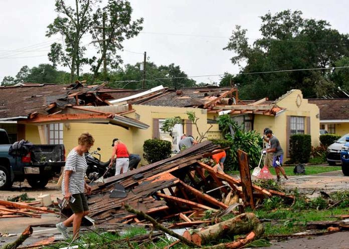 11 Tornado en Florida deja varios heridos y más de 28 viviendas destruidas
