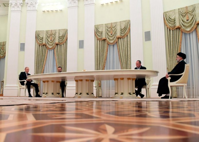 Presidente Vladimir Putin recibe a su homólogo iraní en Moscú