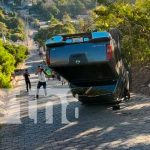 Conductor pierde el control y se vuelca en Juigalpa