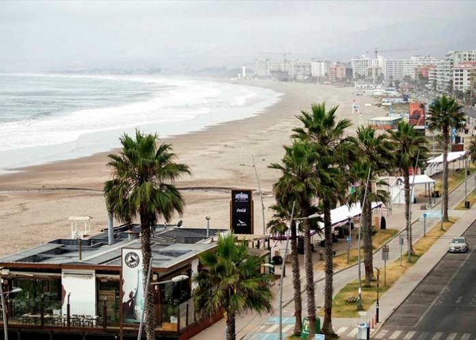 2222 Chile evacuó las costas tras la erupción del Volcán en Tonga