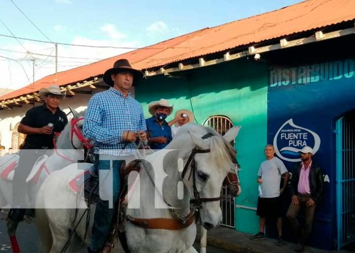 3 Más de 2 mil montados participaron de la hípica en Diriamba