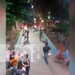 Jóvenes «arman trifulca» en Parque de Diriamba Jóvenes arman trifulca en Parque de Diriamba