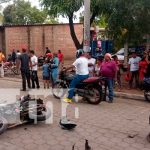 Conductores de Juigalpa con lesiones graves tras colisionar en motocicletas