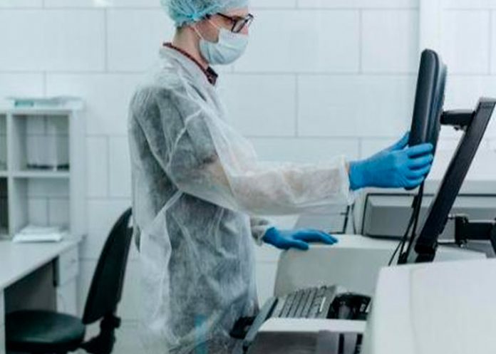 Tratamiento anticovid de Novartis muestra resultados positivos en ensayos