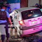 Managua: Dos lesionados en accidente ocurrido en semáforos del mercado mayoreo Managua: Dos lesionados en accidente ocurrido en semáforos del mercado mayoreo