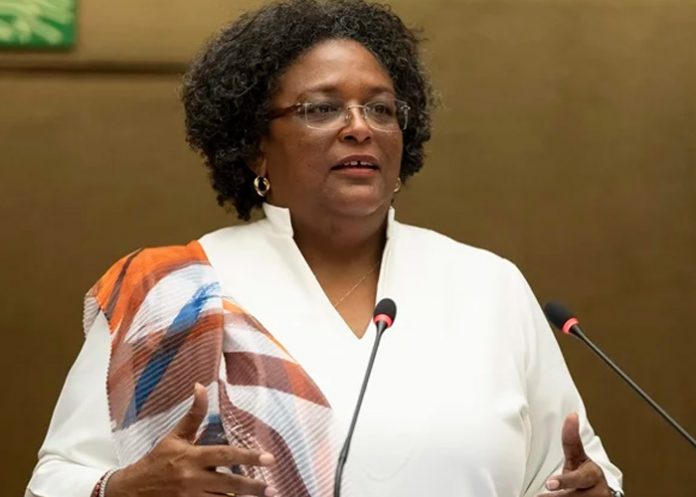 5.1 Mia Mottley gana elecciones y es reelecta como Primera Ministra de Barbados