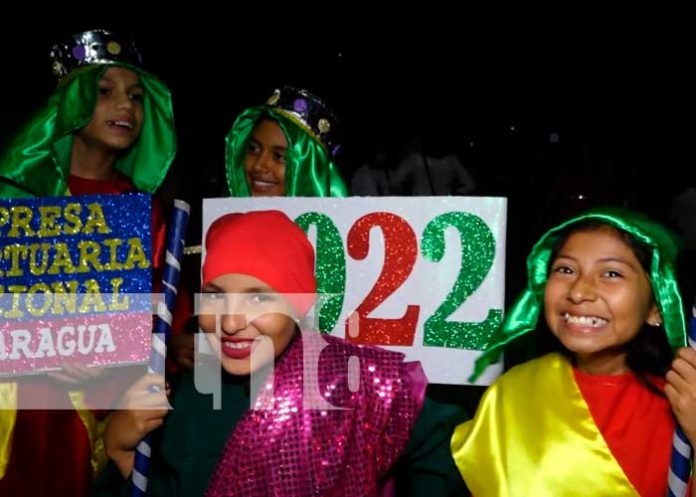 Moyogalpa inicia el año nuevo con alegre carnaval