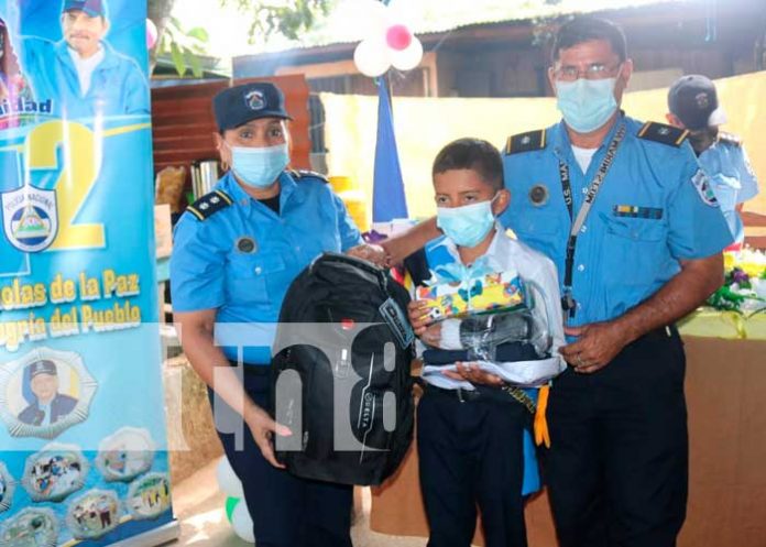 Excelencia académica recibe bonos escolares en el Triángulo Minero