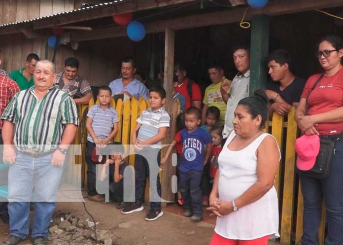 Aperturan servicio de energía eléctrica en comunidad de Matiguás
