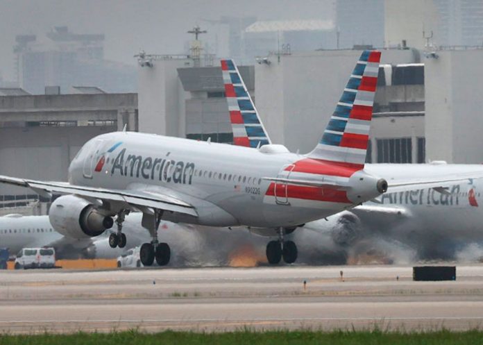 Vuelo cancelado por negativa de mujer a usar mascarilla
