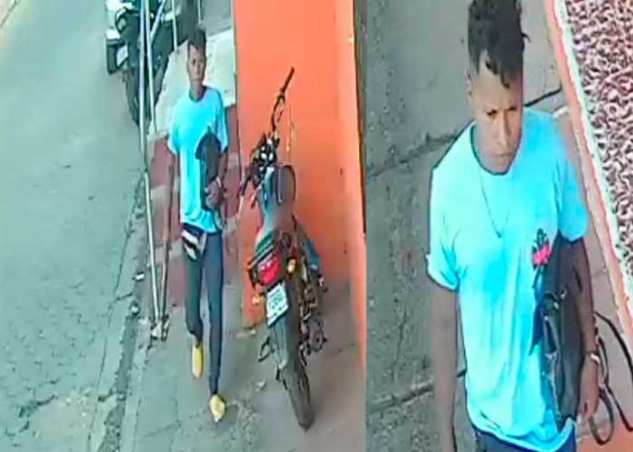 Roba en una tienda durante el día y es captado por cámaras en Juigalpa