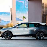 BMW presentó en la feria CES un auto que cambia de color en segundos BMW presentó en la feria CES un auto que cambia de color en segundos