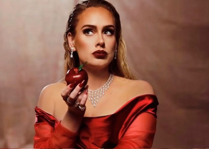 Adele pospone indefinidamente sus conciertos en Las Vegas