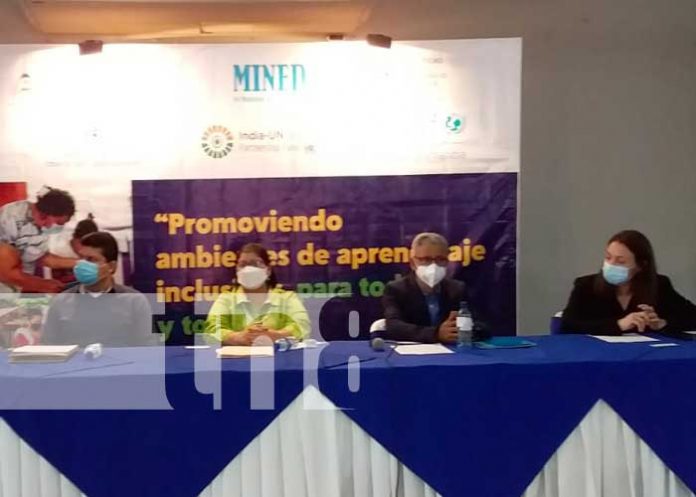 Apoyo a estudiantes de Nicaragua de parte de UNICEF