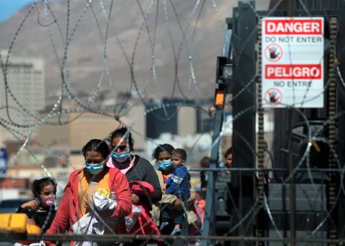 Más de 400 migrantes arrestados por 