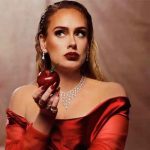 Adele suspende su regreso a los escenarios por la COVID-19