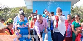 Inauguración de agua potable en comunidad de León